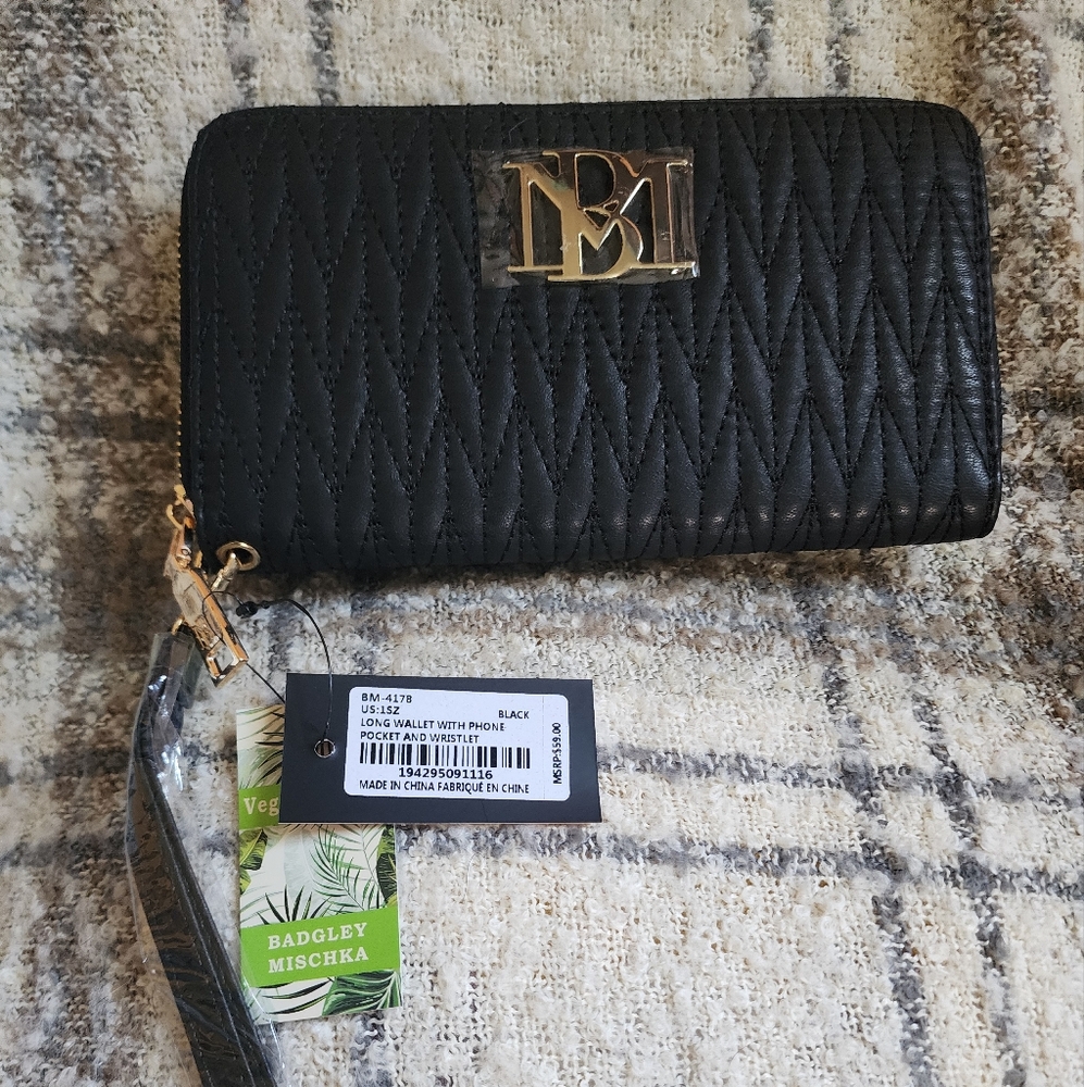 Badgley Mischka Black Quilted Zip Wallet
